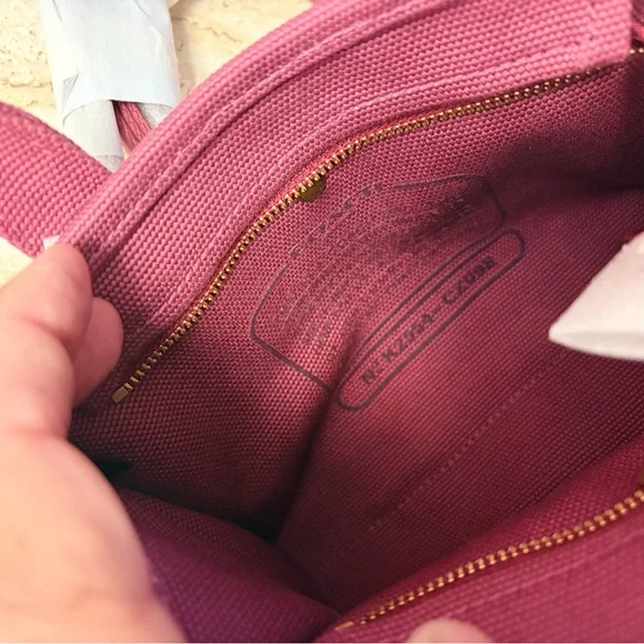 Coach Cargo Tote Bag 20 in Beautiful Muted Red Canvas and Embroidered Label - Picture 9 of 15